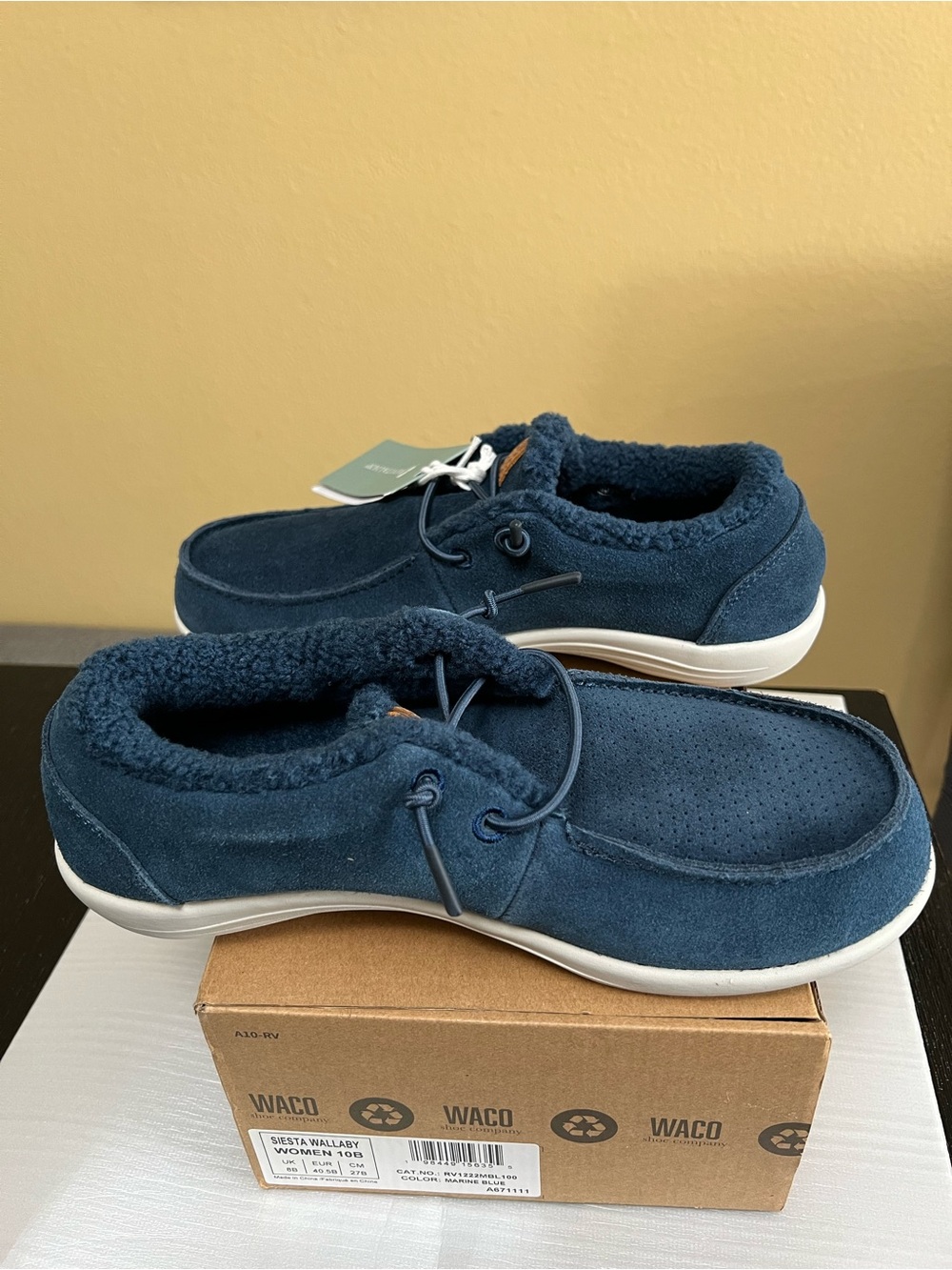 Revitalign Siesta Wallaby Women’s Shoes. Marine Blue. Sz: US 10 B